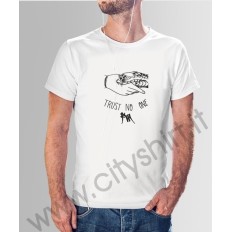 T-Shirt trust-no-one_space