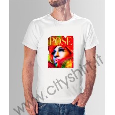 La T-shirt Pose 4