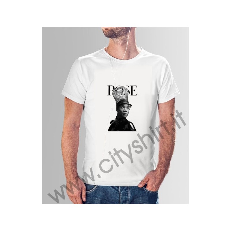 La T-shirt Pose 6