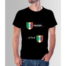 T-shirt Napoli "3 penzier... e tu o' 4" disegnata da Neythiriis